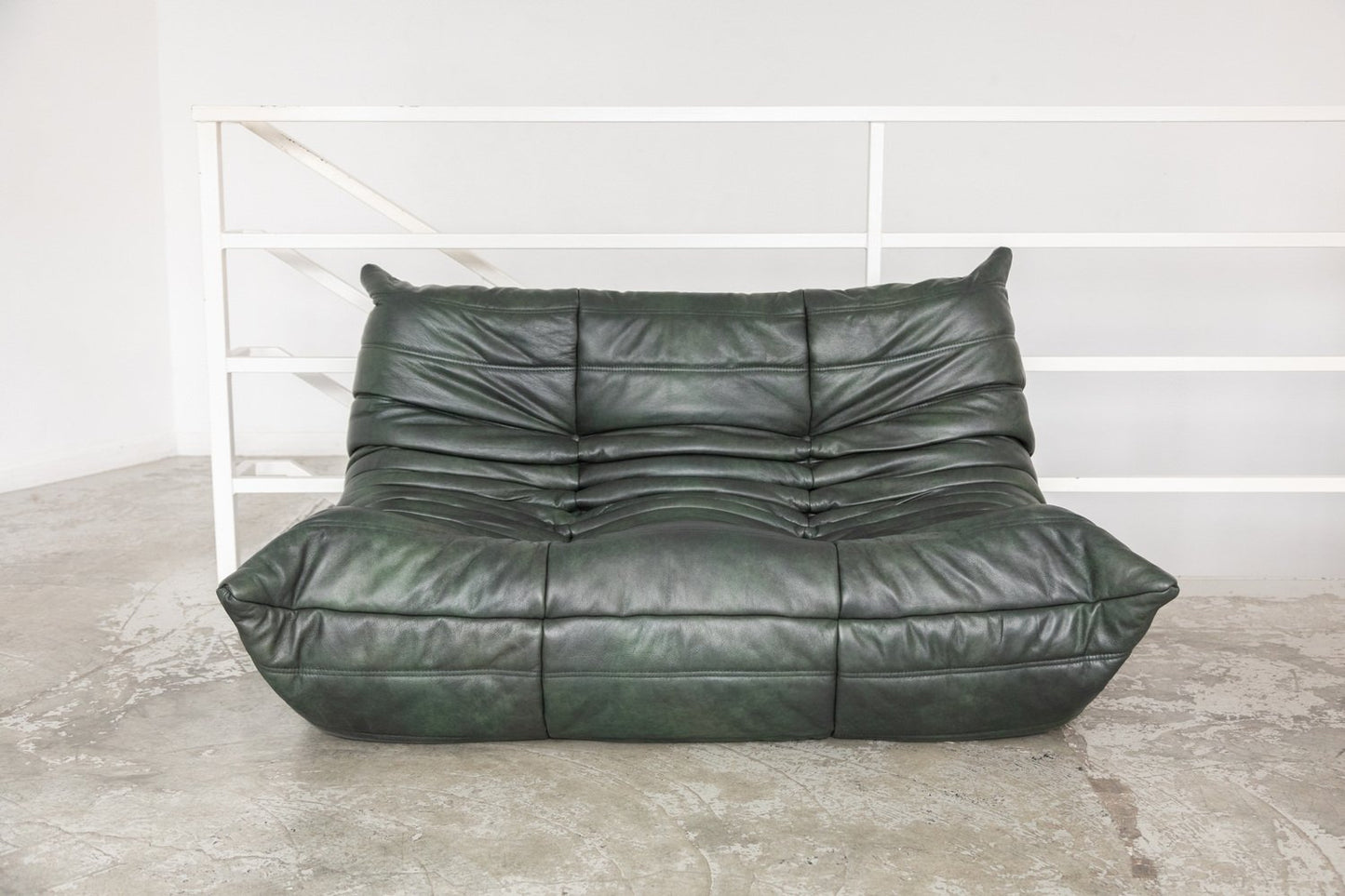 TOGO SMALL SETTEE - 2-Seater Leather Sofa Without Armrests