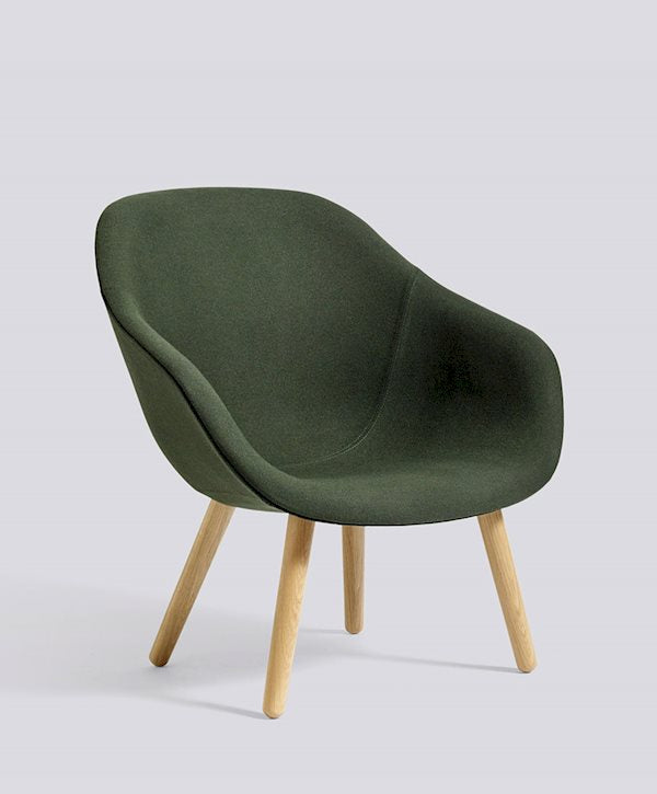 About A Lounge AAL 82 (full upholstery) by HAY