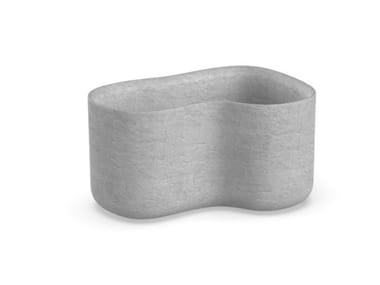 MILOS - Polyethylene garden vase by Vondom