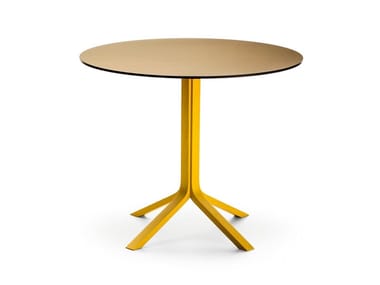 PAN B01 - Round ash table by Very Wood