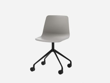 VARYA - Swivel polypropylene office chair with castors by Inclass