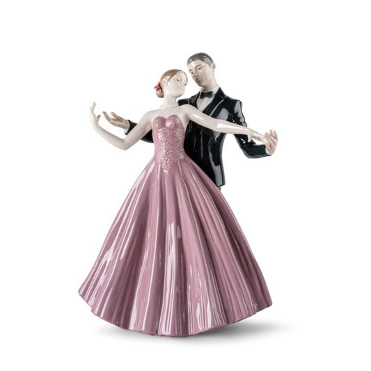 Anniversary waltz Sculpture by Lladró