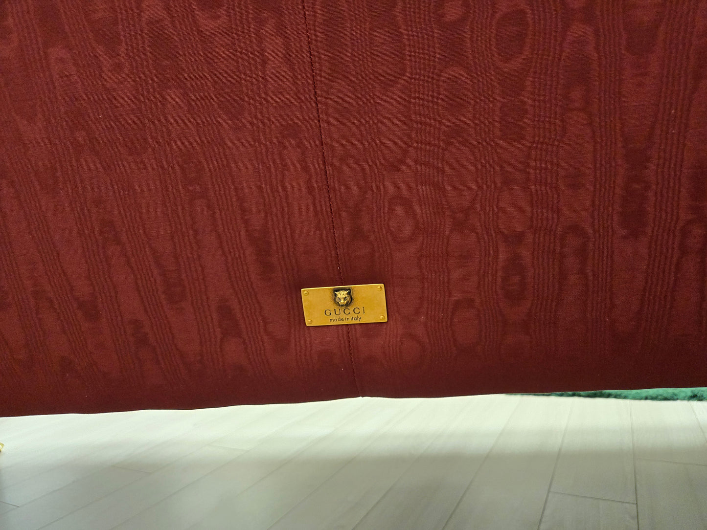 [국내재고] (USED/사용감 O) 구찌 부클레 소파