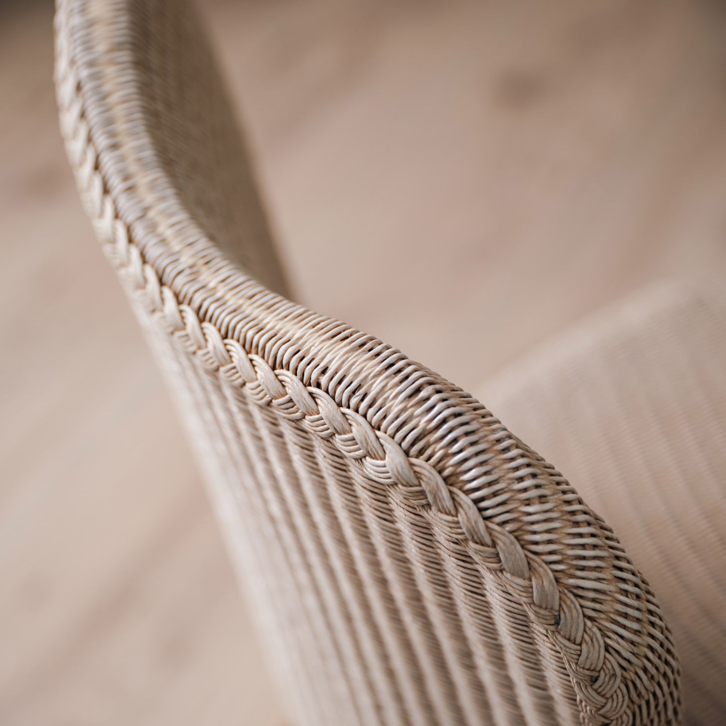 LILY - Dining Chair with Oak Base