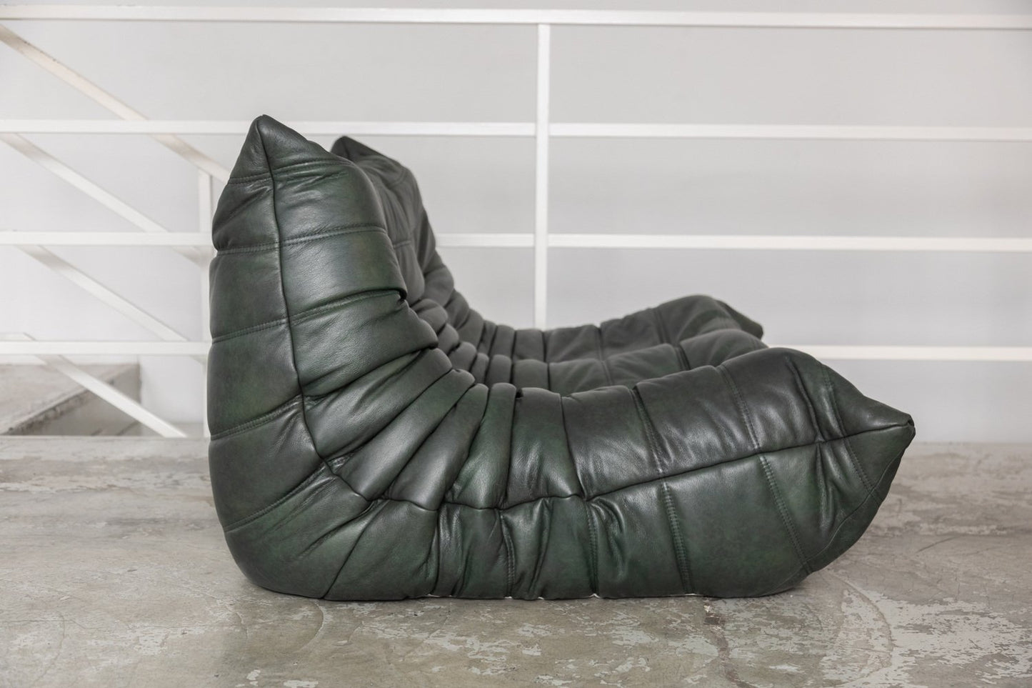 TOGO SMALL SETTEE - 2-Seater Leather Sofa Without Armrests