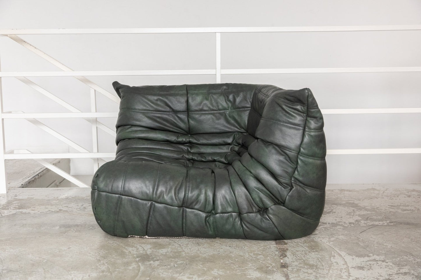 TOGO SMALL SETTEE - 2-Seater Leather Sofa Without Armrests