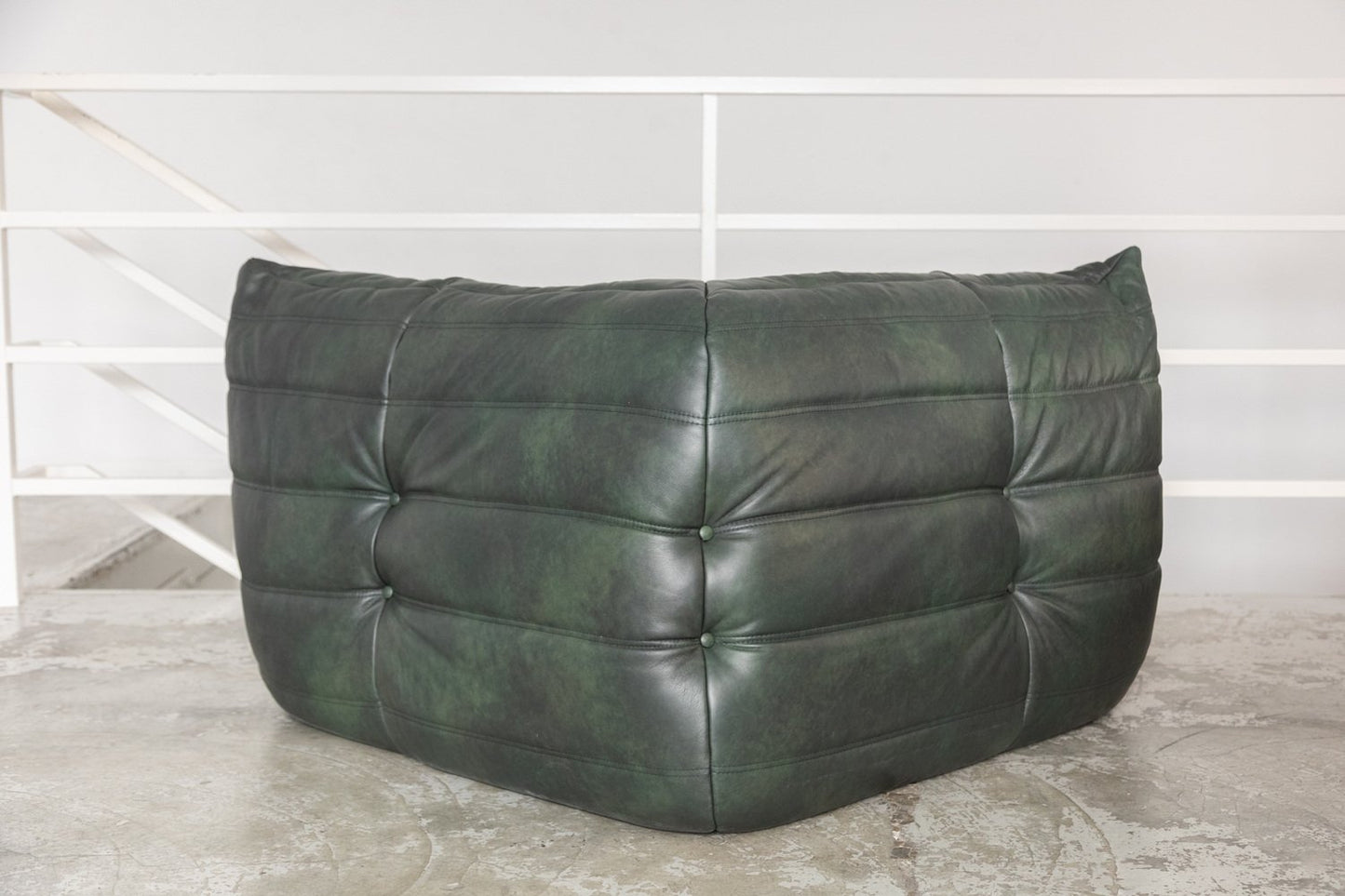 TOGO SMALL SETTEE - 2-Seater Leather Sofa Without Armrests