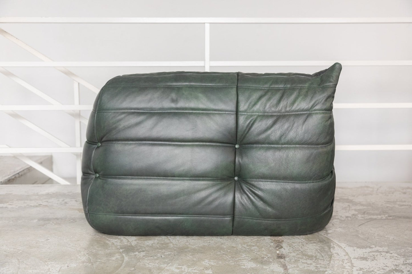 TOGO SMALL SETTEE - 2-Seater Leather Sofa Without Armrests