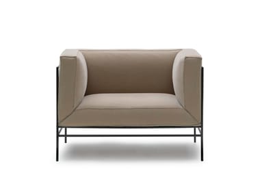 MIDDLEWEIGHT - Fabric armchair with armrests by Karakter