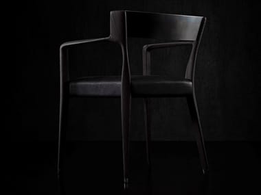 CHAIR-VA - Wooden chair with armrests by Henge