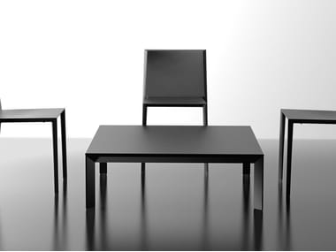 FRAME - Garden side table by Vondom