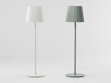Floor lamp - Aluminium floor lamp by Kettal