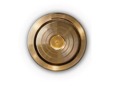 HENDRIX - Brass wall light by Delightfull