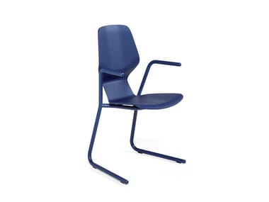 OBLIKANT - Cantilever stackable chair with armrests by Prostoria