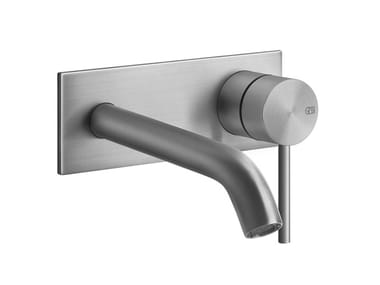 FLESSA - 2 hole wall-mounted metal washbasin mixer with plate by Gessi
