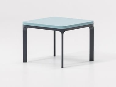 PARK LIFE - Low square garden side table by Kettal