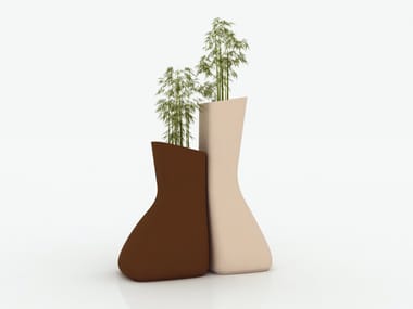 LAS MOMAS - Garden vase by Vondom