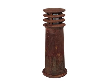 RUSTY - Cast iron bollard light by Royal Botania