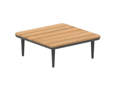STYLETTO LOUNGE - Low square teak garden side table by Royal Botania