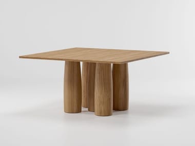 IL COLONNATO - Square teak dining table by Kettal